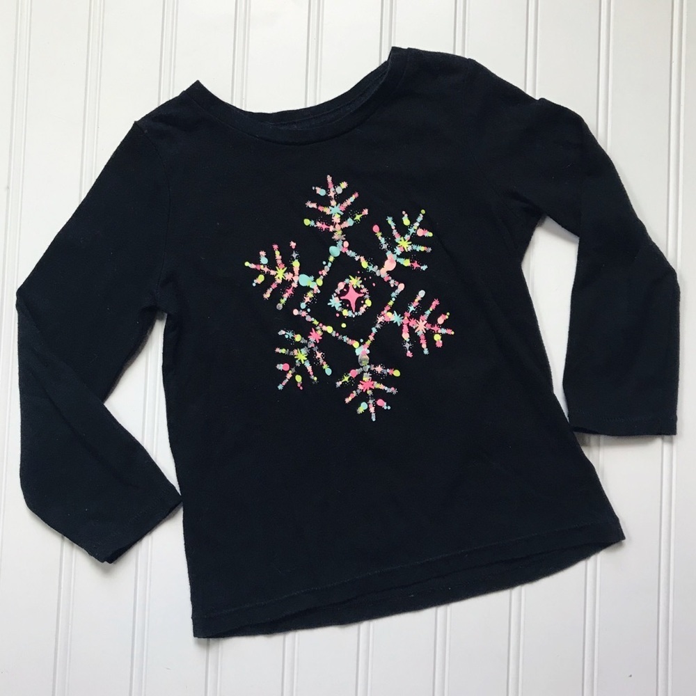 •Cat & Jack• snowflake graphic tee